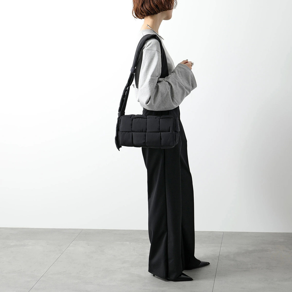 BOTTEGA VENETA Padded Cassette Shoulder Bag Maxi Intrecciato BLACK